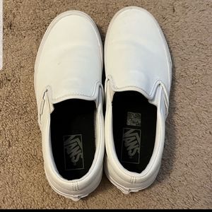 🦋Vans Classic Slip Ons🦋